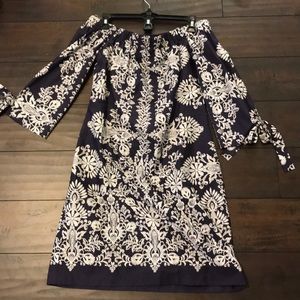 Vince Camuto off-the-shoulder shift, size 2